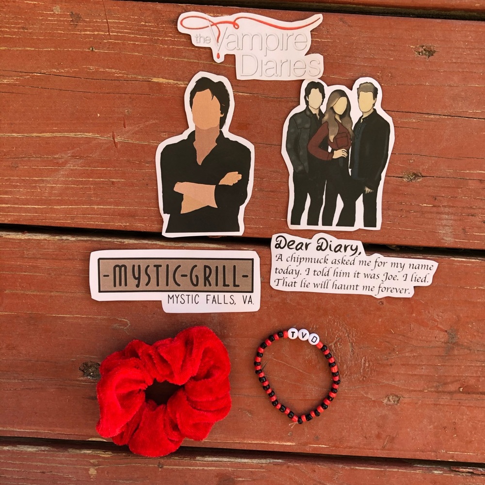 Vampire Diaries bracelet scrunchie & sticker set